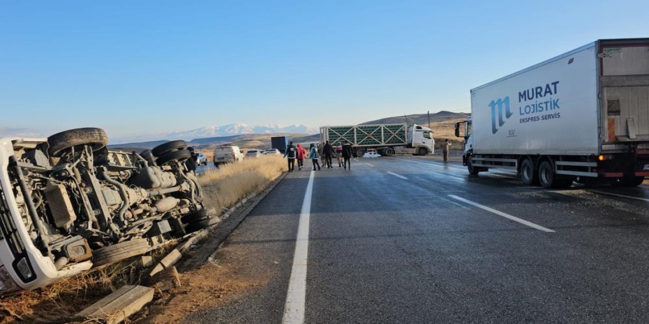 6 araç birbirine girdi: 3 yaralı