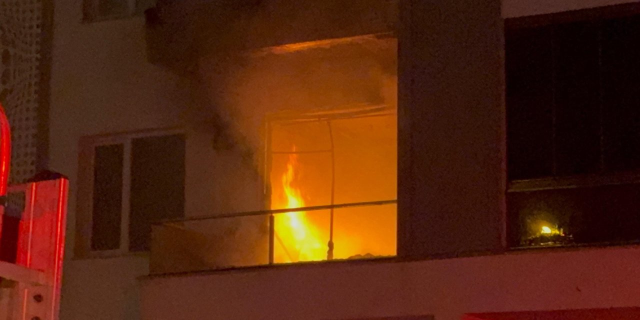 Diyarbakır'da ailesiyle tartışan şahıs evini ateşe verdi