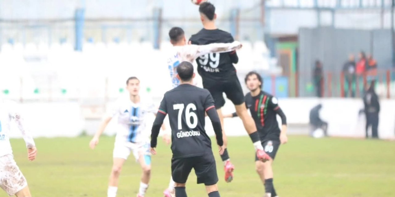 Diyarbekirspor hakem kurbanı oldu