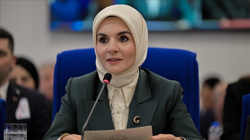 “Doğum izninin 24 haftaya yükseltmeye yönelik çalışmamız gündemde”