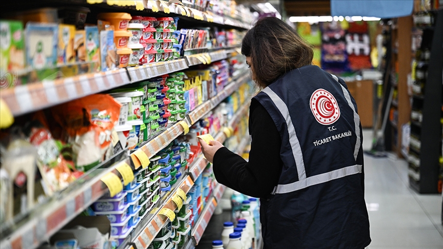 Ticaret Bakanlığı, asgari ücreti bahane ederek zam yapan işletmeleri uyardı