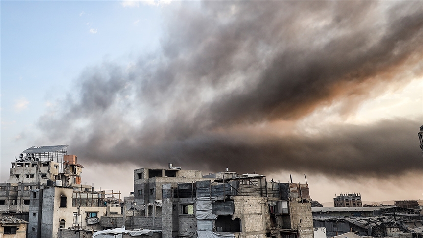 İsrail ordusu, Gazze'de saldırılarına devam ediyor