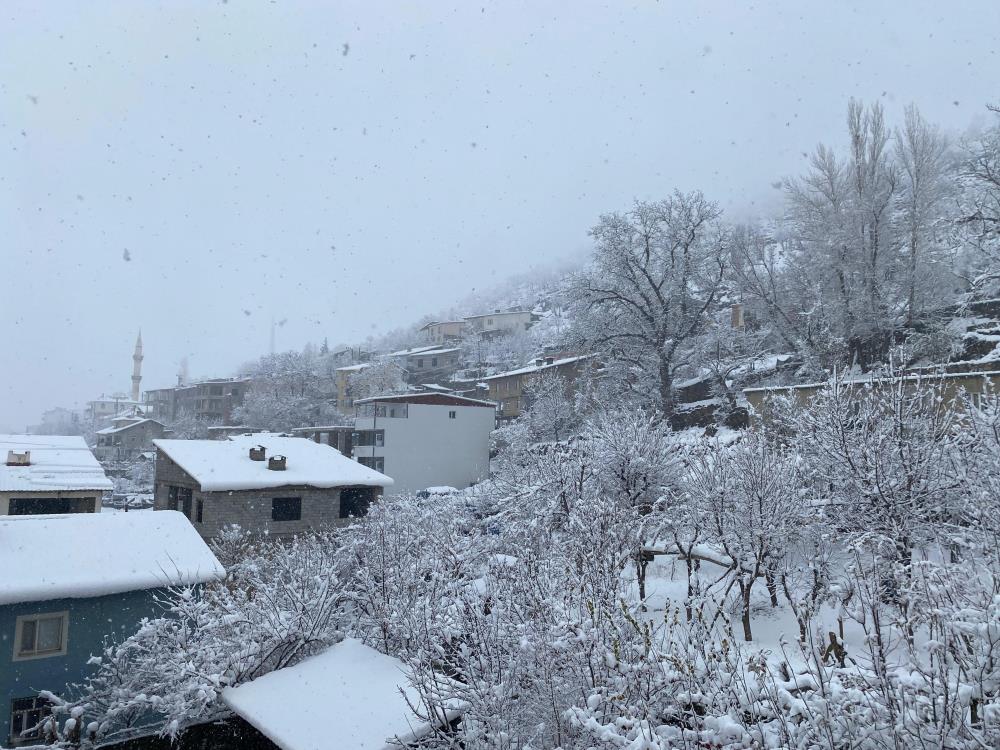 Şırnak’ta kar kalınlığı 1 metreyi geçti