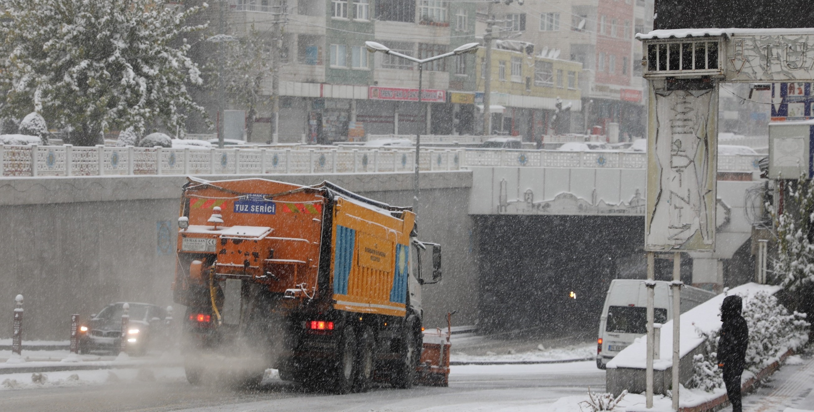 DBB: Kış lastiği takmayan araçlar trafiğe çıkmasın