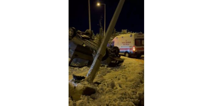 Buzlanma kazaya neden oldu: 2 yaral