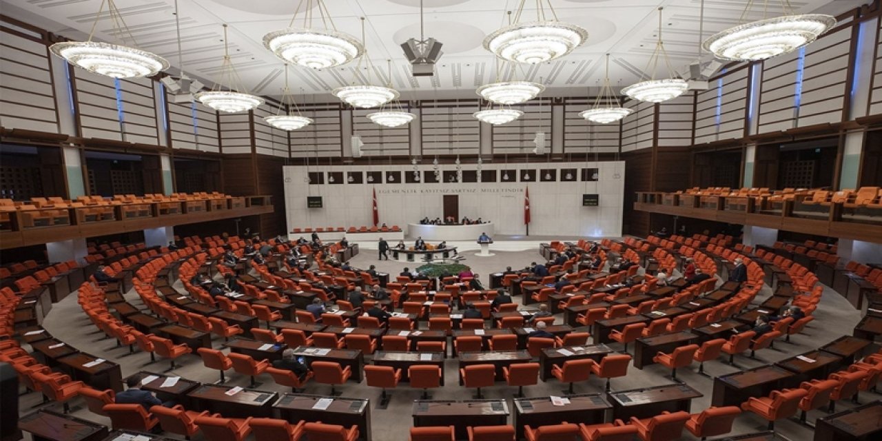 DEM Partili ve CHP'li vekillerin dokunulmazlık dosyaları Meclis'e gönderildi