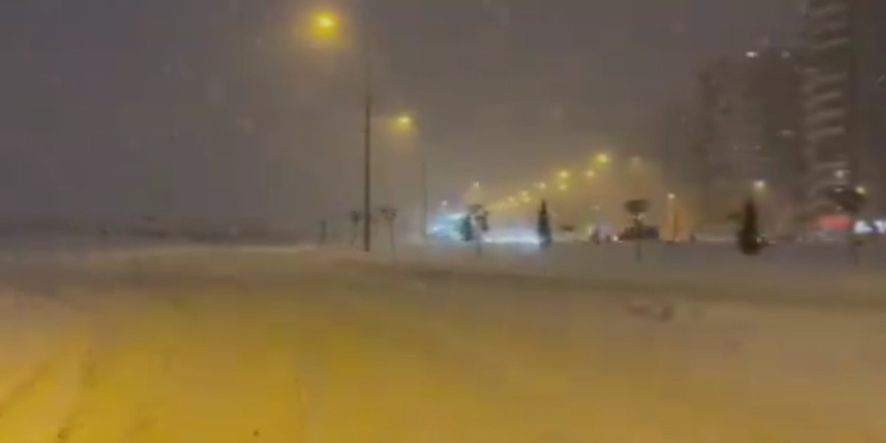 Diyarbakır yeni yıla kar seferberliğiyle giriyor: Yol açma çalışmaları aralıksız sürüyor