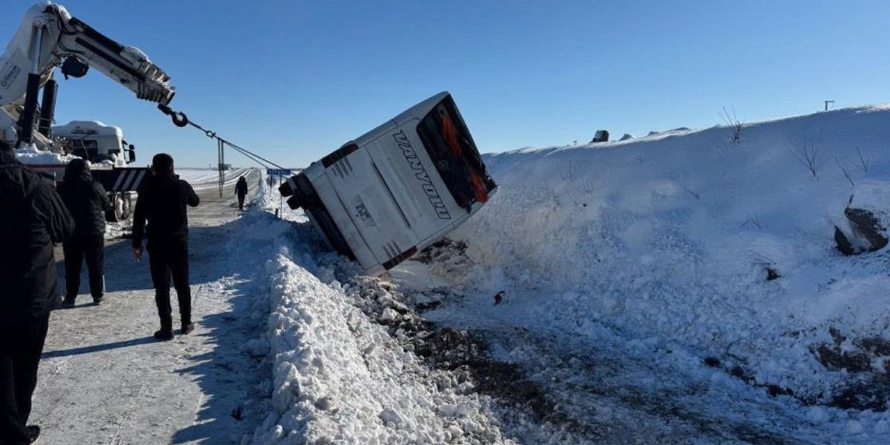 Diyarbakır’da otobüs devrildi: 6 yaralı