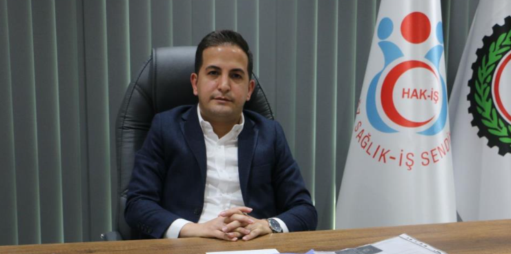 Aküzüm, 10 Ocak Çalışan Gazeteciler Günü'nü Kutladı