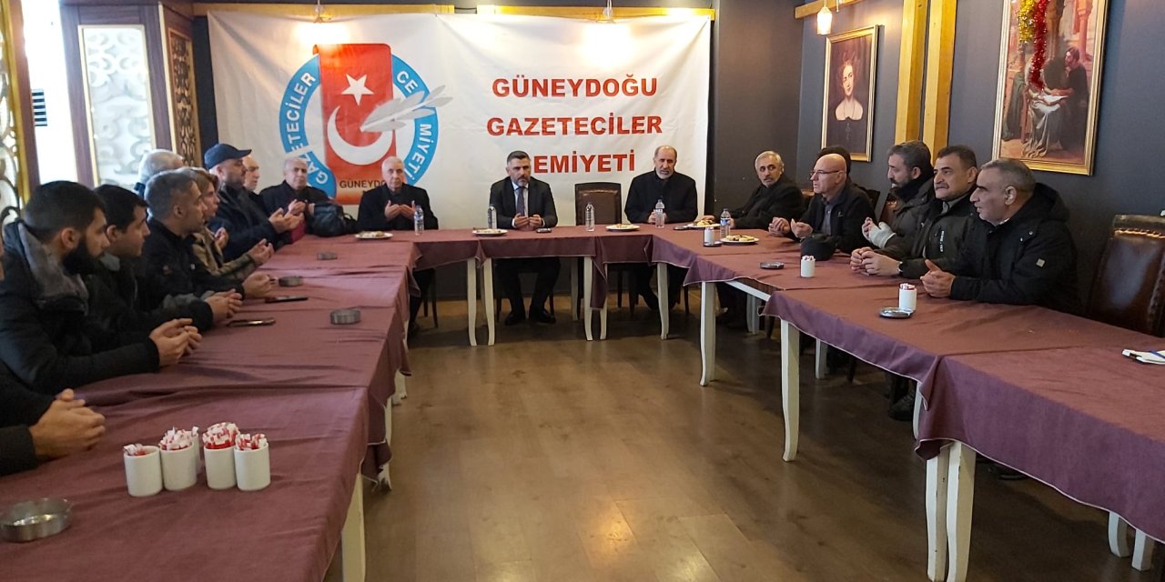 Diyarbakırlı duayen gazeteci Ertuğrul Pirinççioğlu için GGC'de taziye kuruldu
