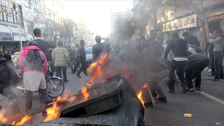 “İran’daki gösterilerde ölenlerin sayısı 664'e yükseldi”