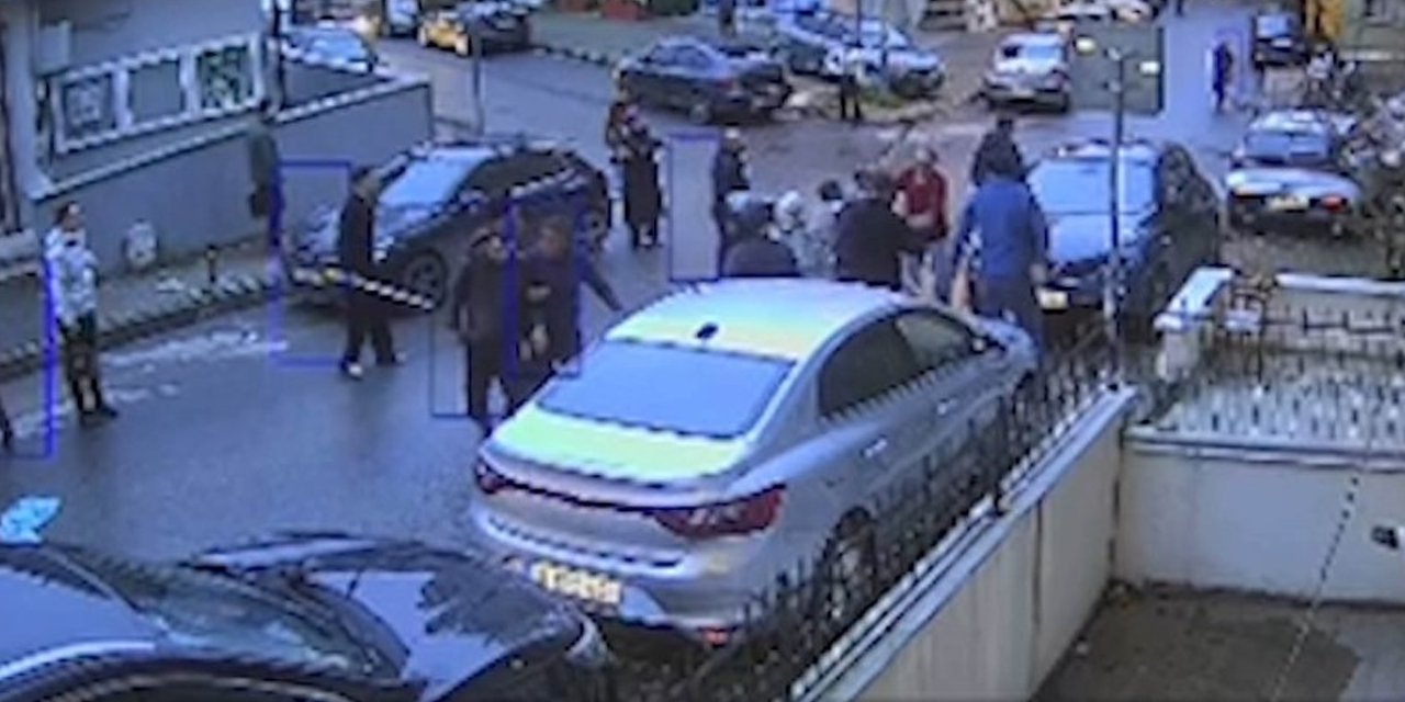 Kapı önü park kavgası kanlı bitti