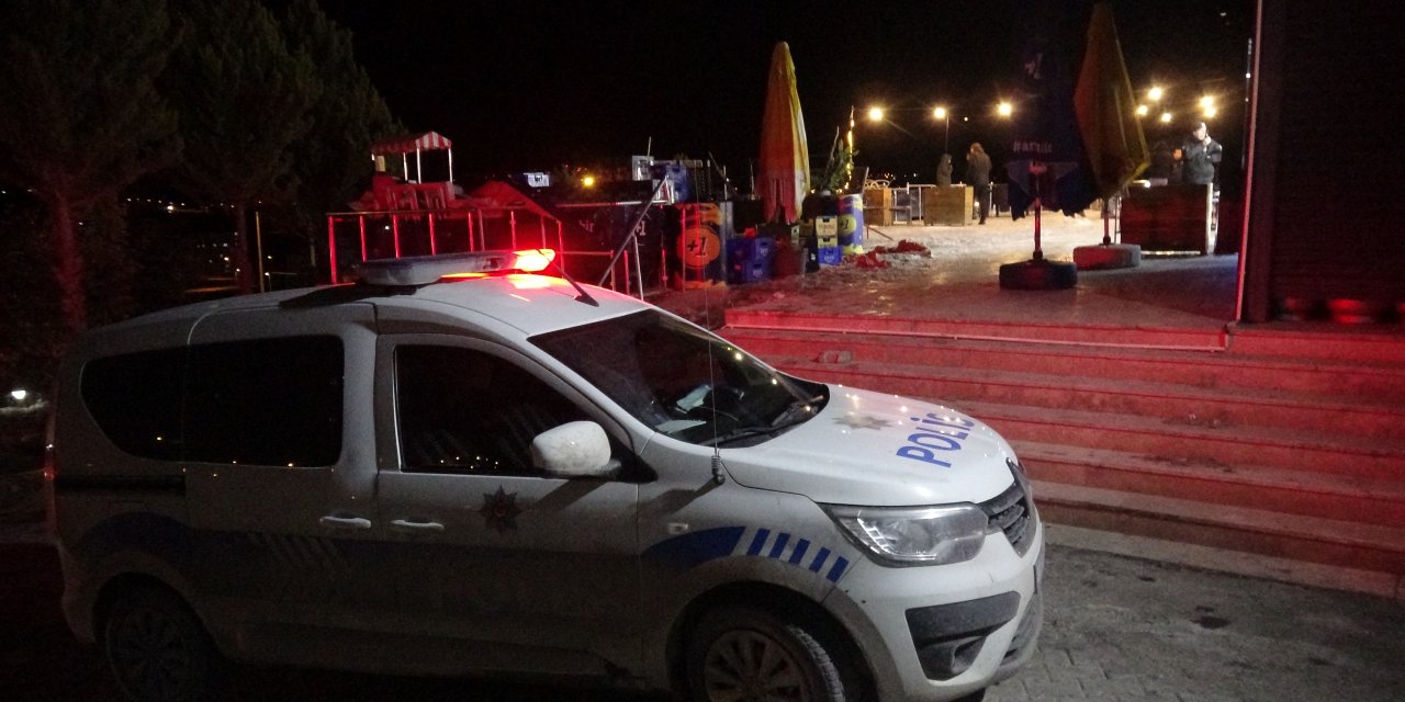 Kafede silahlı kavga: 1 yaralı