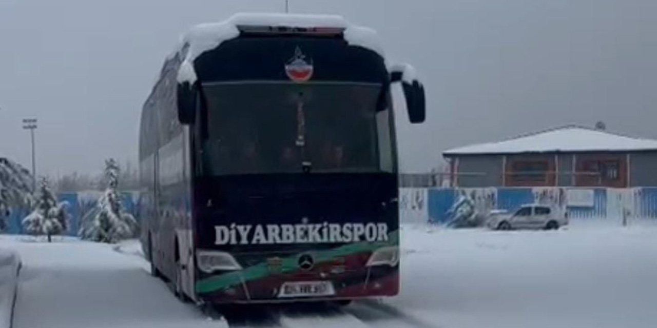 Diyarbekirspor yoğun kar yağışına aldırış etmedi