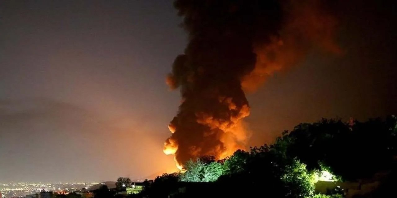 İran’da büyük patlama meydana geldi