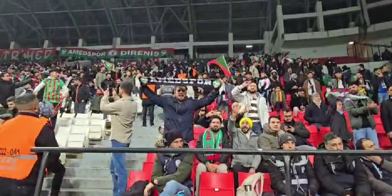 Amedspor taraftarından Diyarbakır Stadyumu'nda coşkulu karşılama