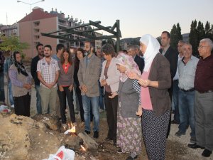 Tunceli’de Kobane İçin Mumlu Eylem