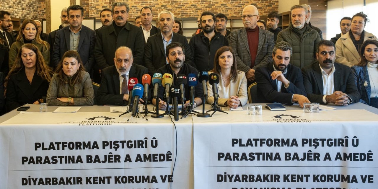 Kobane yardım TIR'ları Diyarbakır’a geri döndü