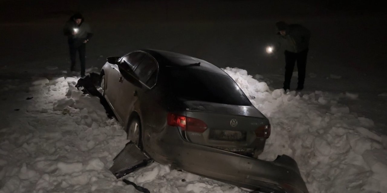 Yüksekova’da otomobil şarampole uçtu: 3 yaralı