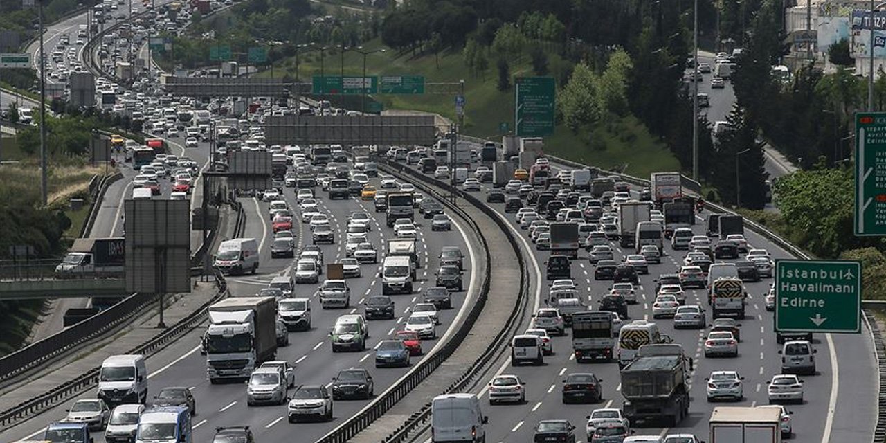 Yeni trafik kuralları yürürlükte: Bilmeyene 24 bin TL ceza