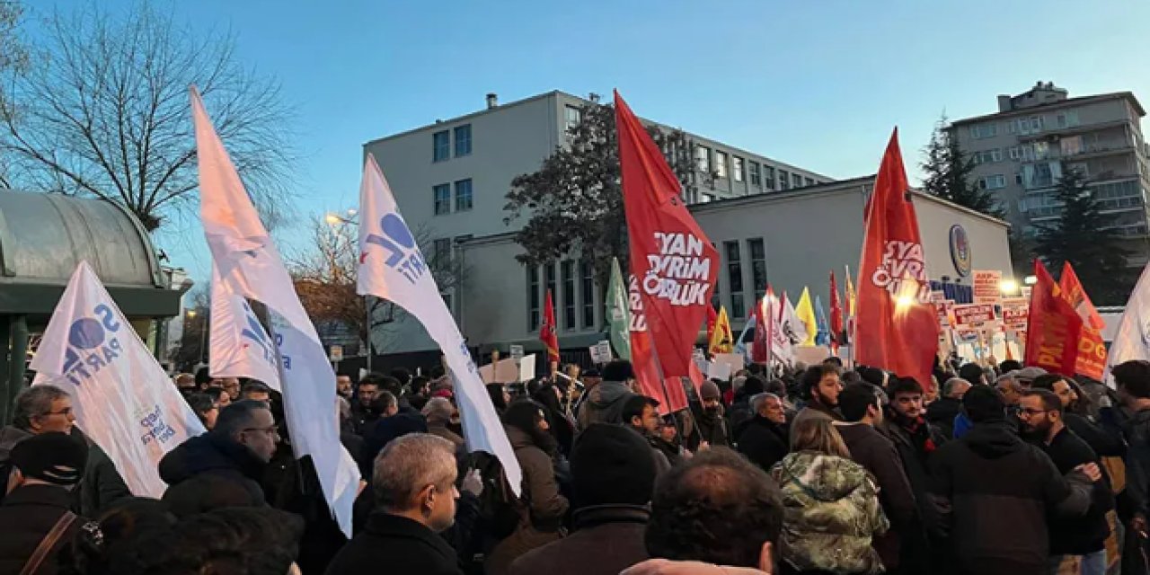 '6 Şubat anması' yürüyüşüne polis müdahalesi: Gözaltılar var