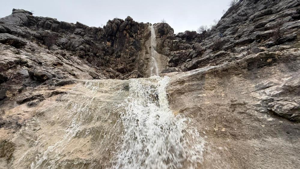 Diyarbakır’da uzun yıllardır akmayan şelale coştu