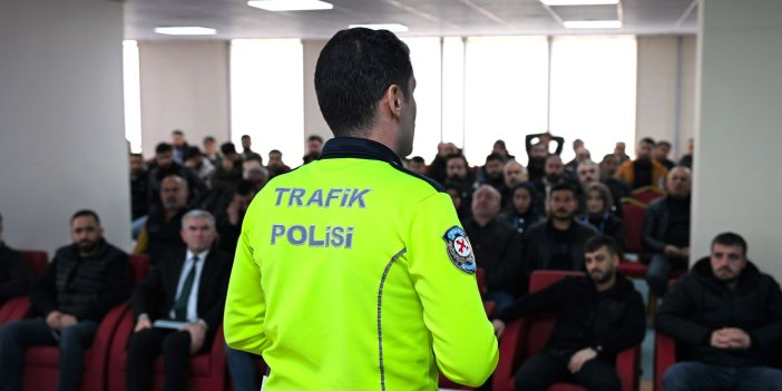 Batman'da okul servisi sürücülerine eğitim verildi