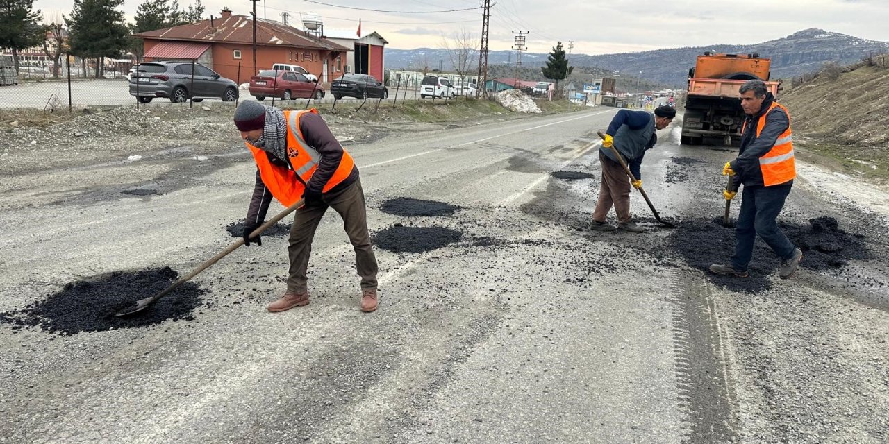 Diyarbakır Kulp’ta bozulan yol onarıldı