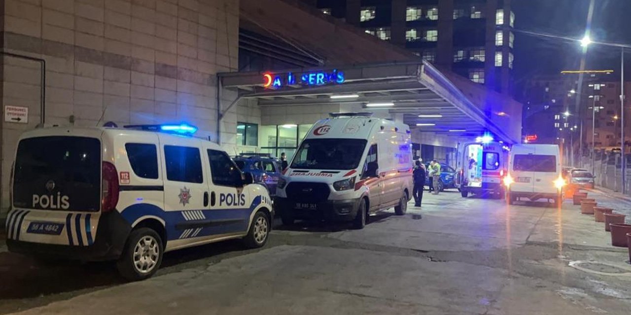 İki grup arasında taşlı sopalı kavga: 15 yaralı, 10 gözaltı