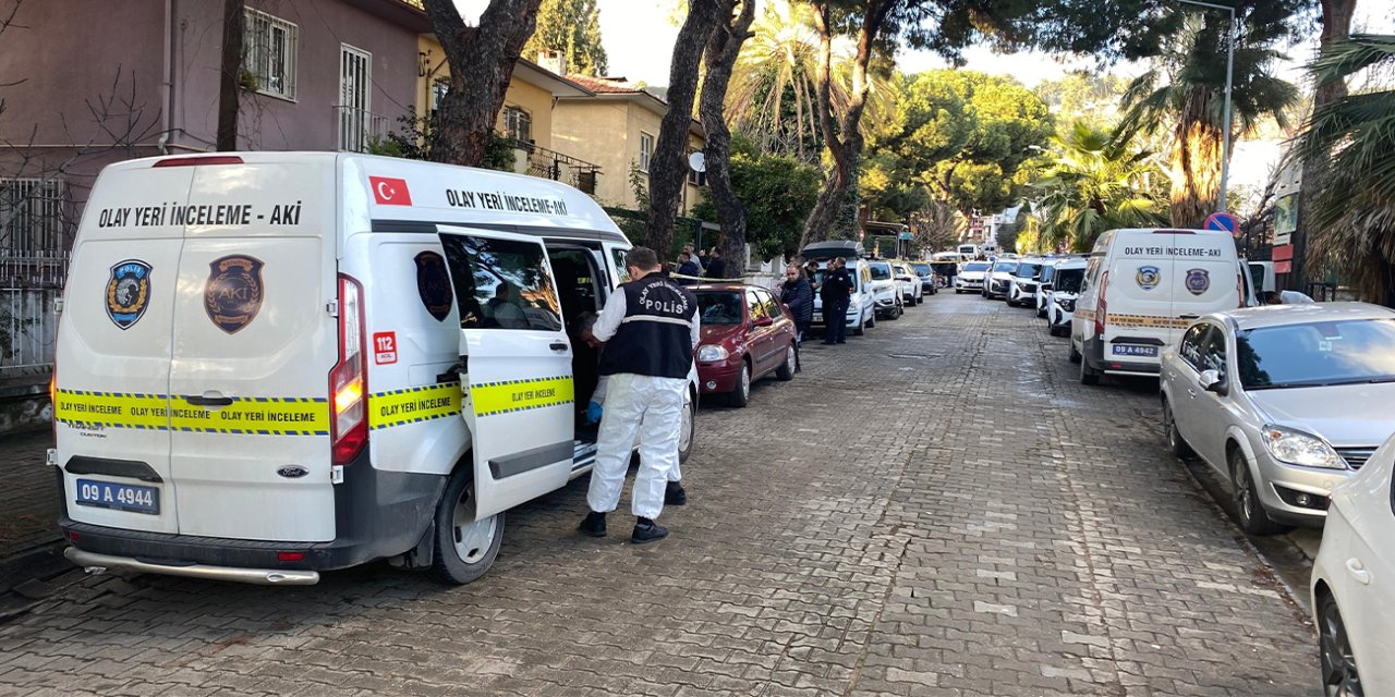 İkl kişi evde ölü bulundu