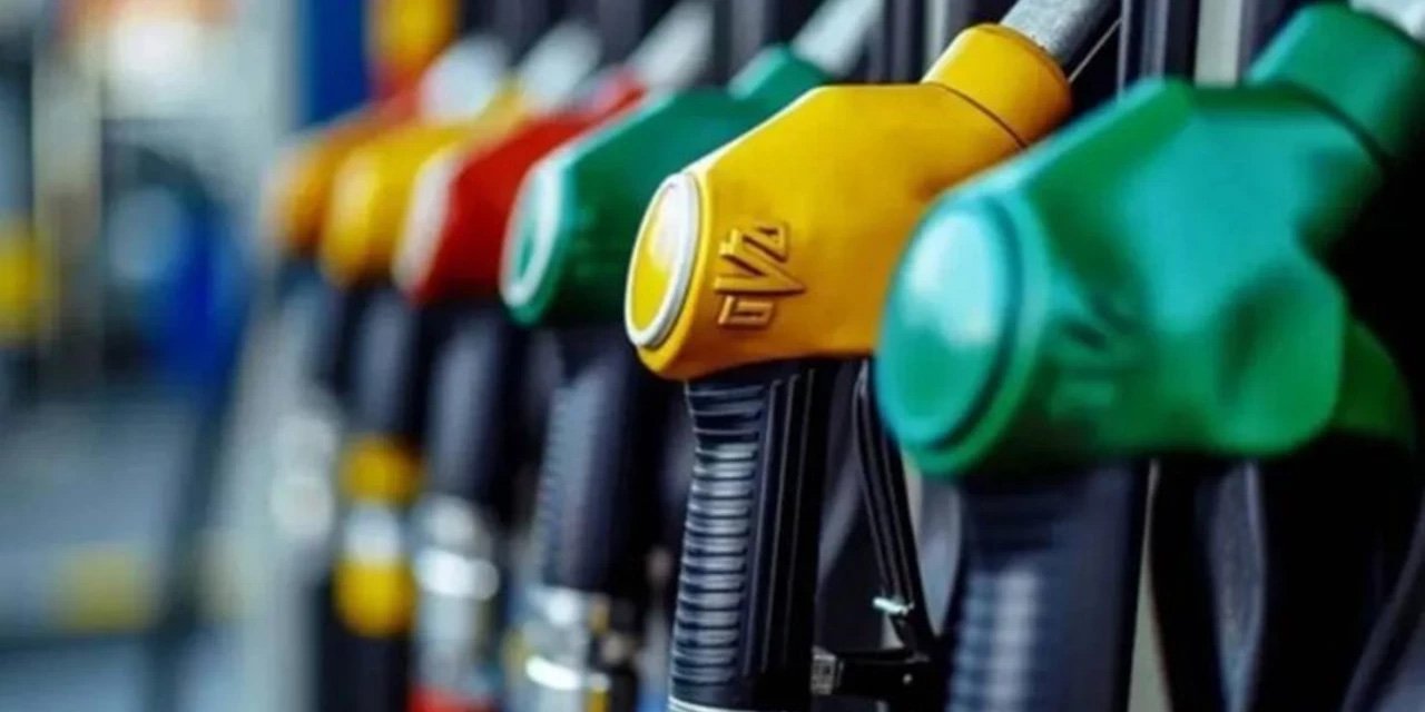 Akaryakıtta yine zam alarmı: Tabelalar gece yarısı değişti