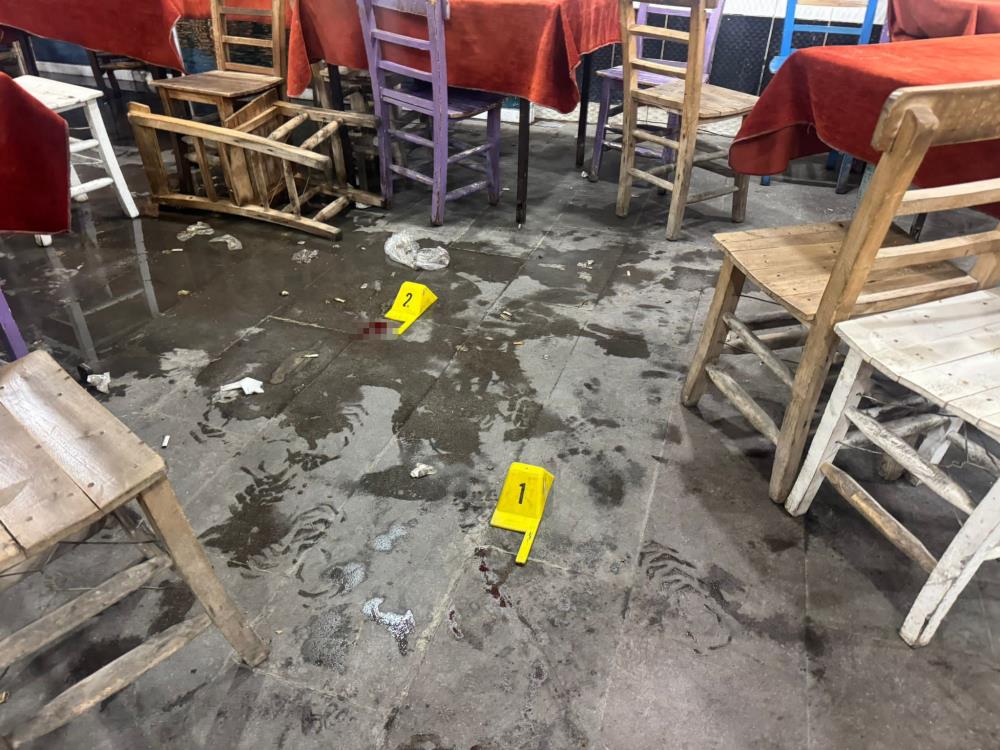 Kıraathaneye saldırı: Amca ve yeğeni yaralandı