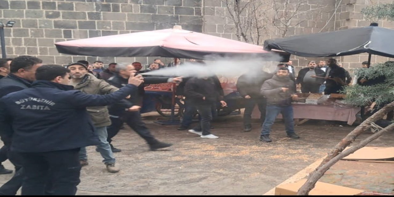 Diyarbakır’da zabıta ile seyyar satıcılar arasında büyük gerginlik