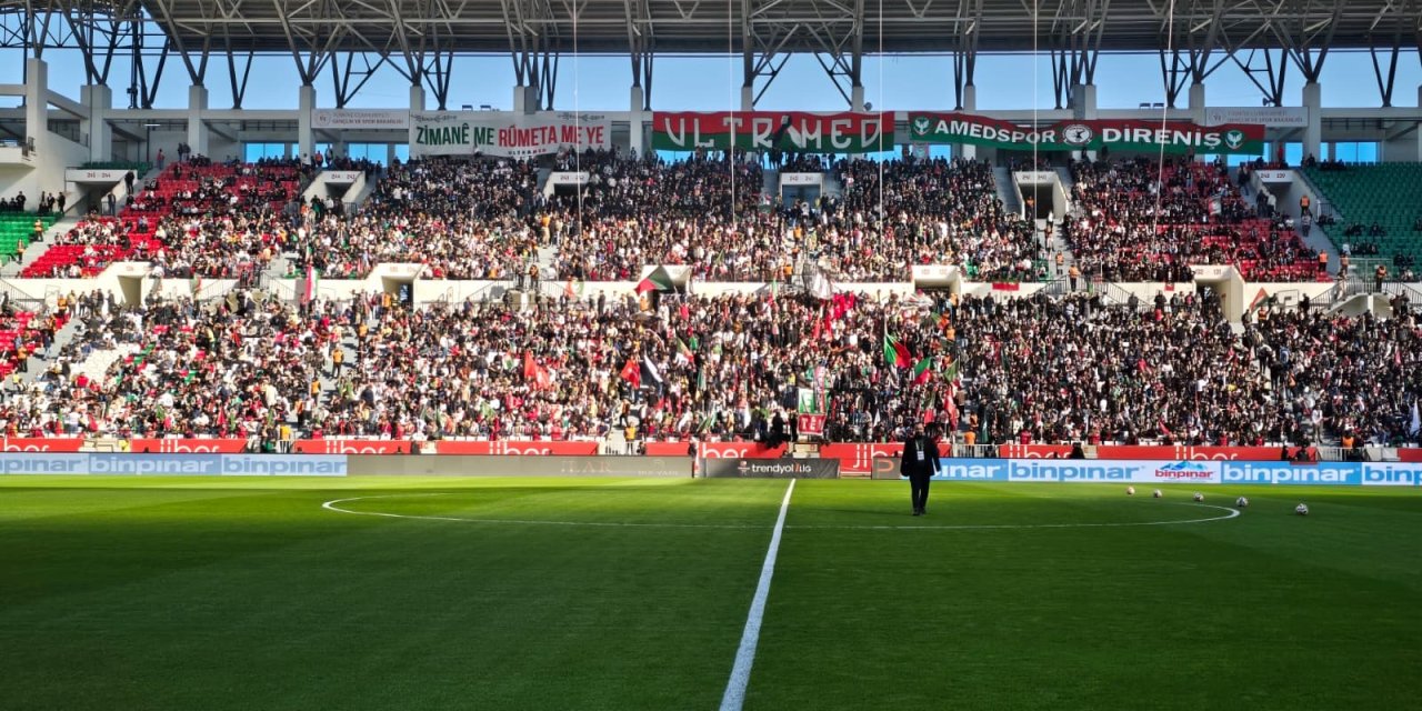 Amedspor maçında tribünler saatler öncesinden doldu taştı