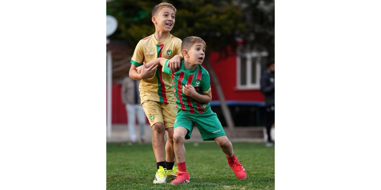 Amedspor'da Leo ve Zeyn saha çıktı