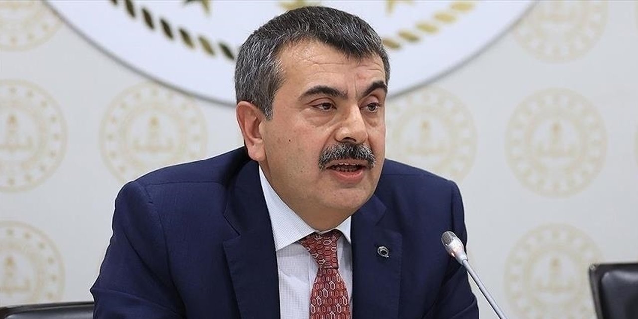 Ara tatil kaldırılıyor mu? Bakan Tekin yanıtladı