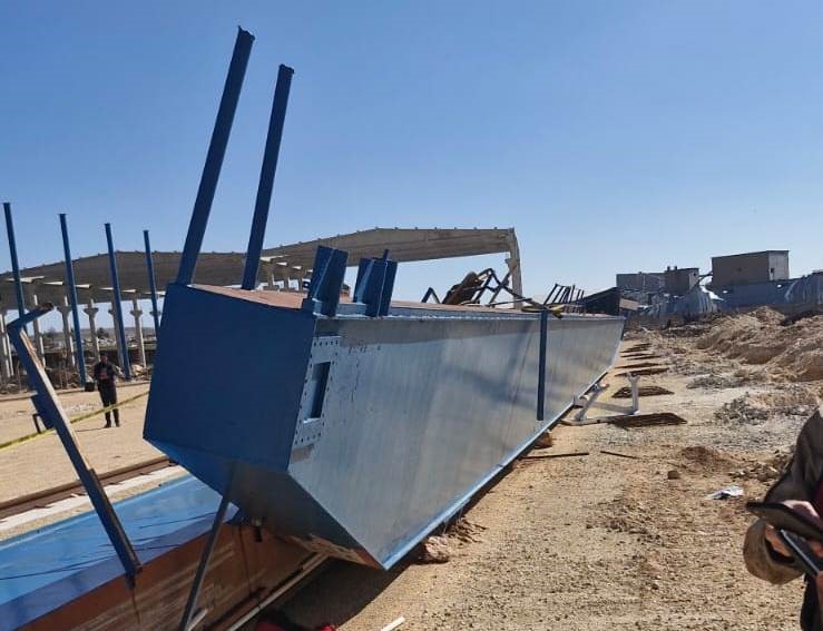 Demir profilin altında kalan 2 kardeş hayatını kaybetti