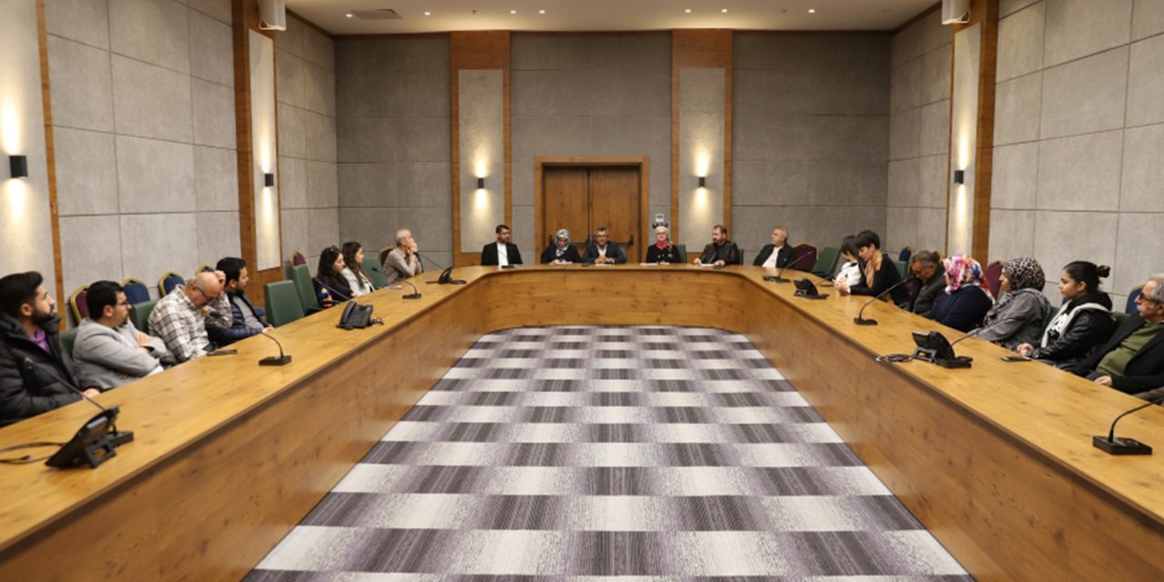 Diyarbakır’da “Barış inşasında Dinler ve İnançlar” oturumu düzenlendi