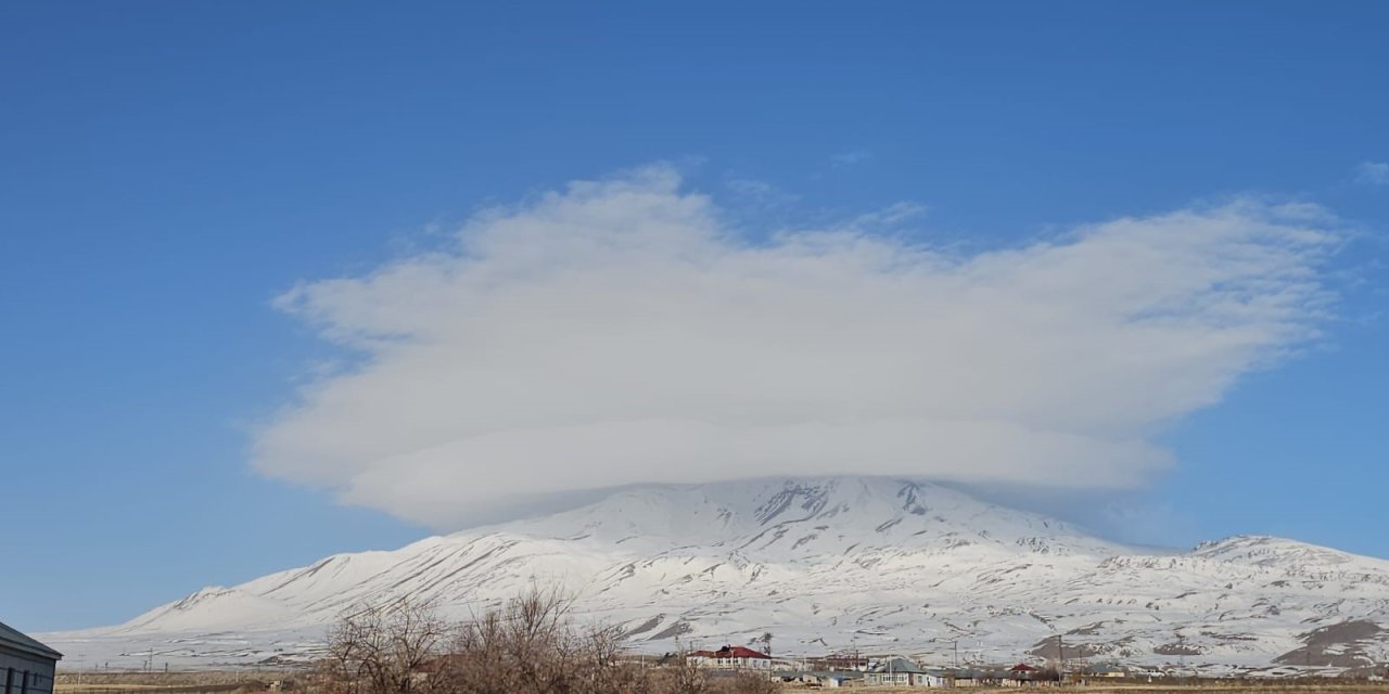 Süphan Dağı’nda dikkat çeken görüntü