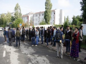 Diyarbakır’dan Suruç'a bin kişilik grup hareket etti