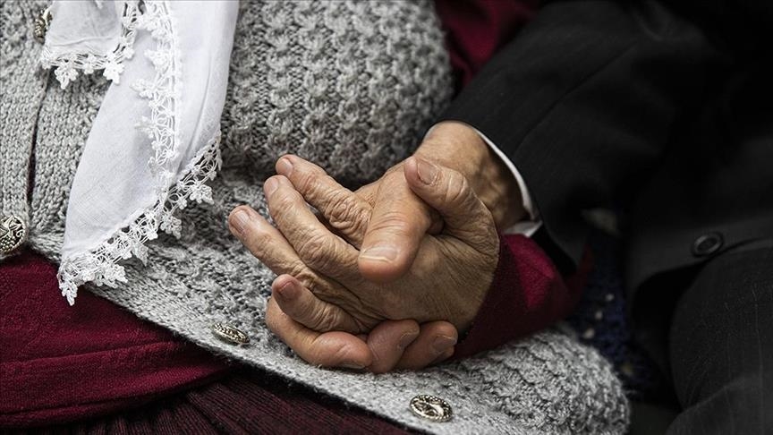 9 bini aşkın kişi "ikinci baharında" evliliğe adım attı