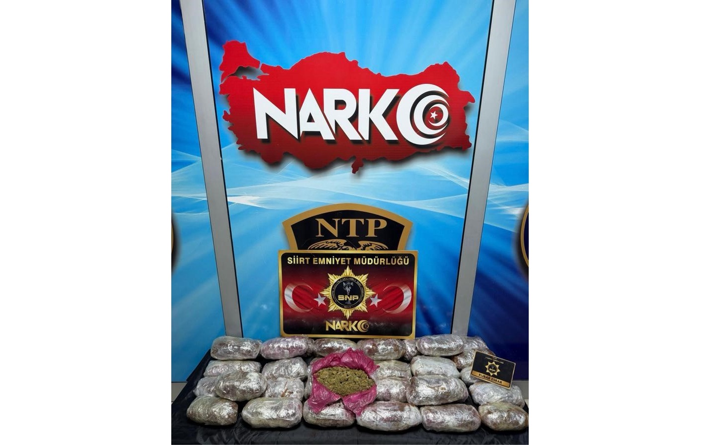 Durdurulan araçta 13 kilo uyuşturucu ele geçirildi: 1 tutuklama