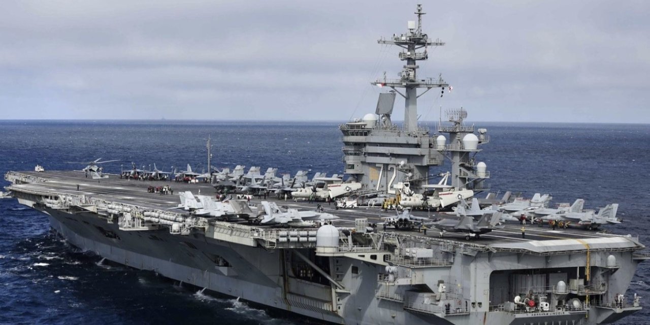 Dünyanın en büyük uçak gemisi İsrail kıyılarında