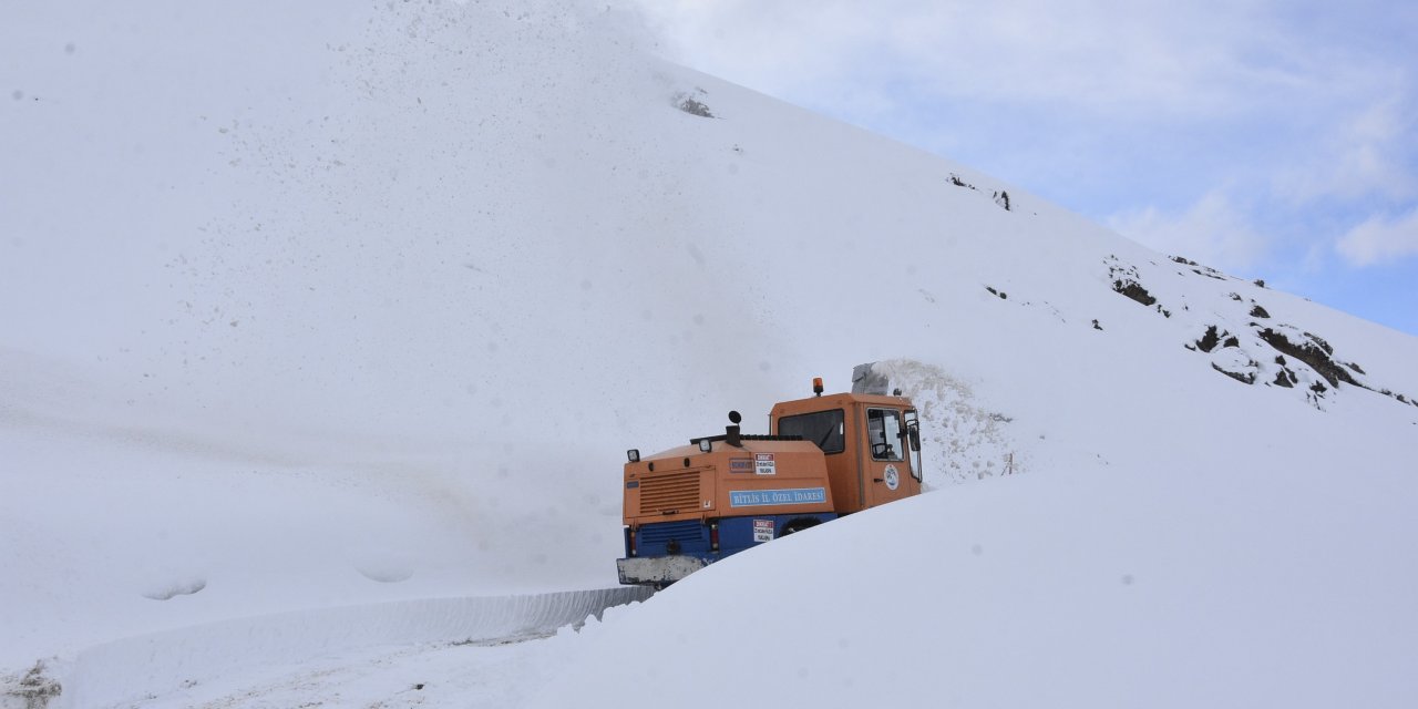 Bitlis’te 355 köy yolu ulaşıma açıldı