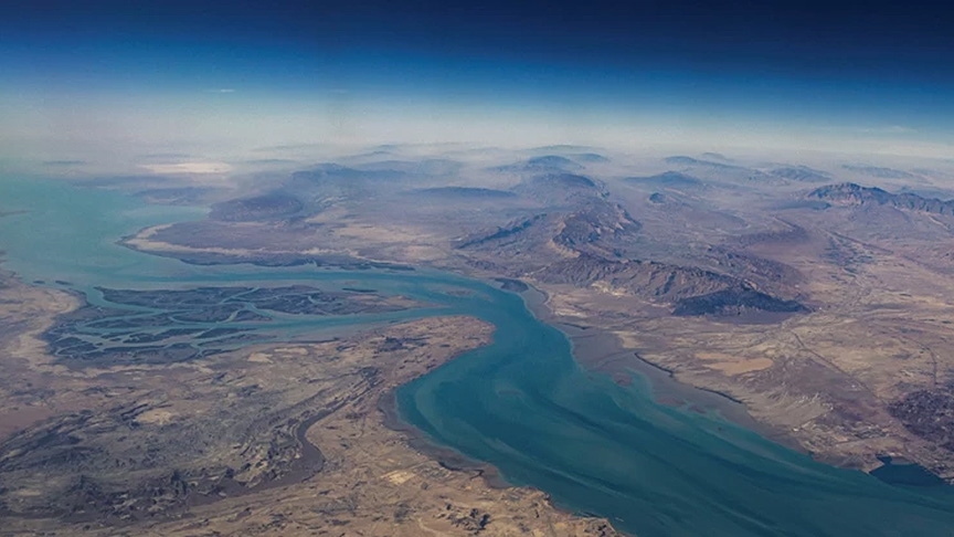 İran'ın Hürmüz hamlesine petrol piyasalarından sert yanıt bekleniyor