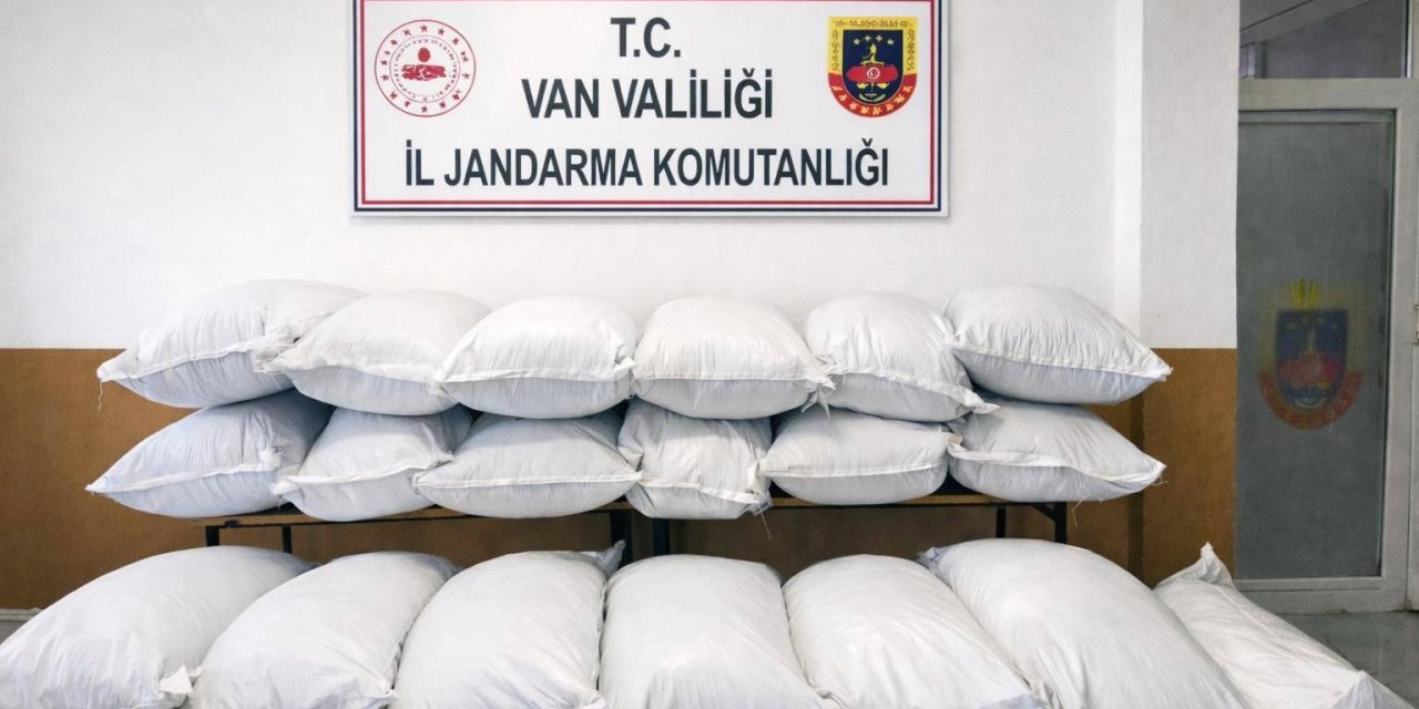 Van’da 1,7 ton kaçak gıda yakalandı