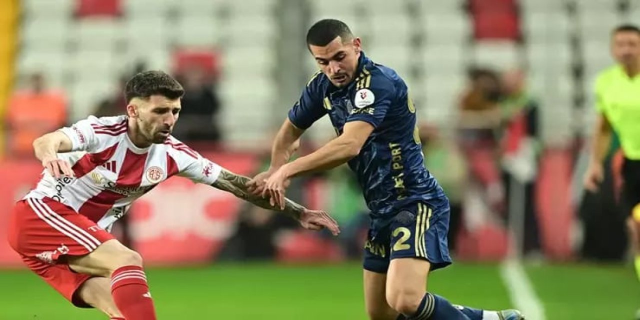 Antalyaspor Fenerbahçe ile 2-2 Beraber Kaldı