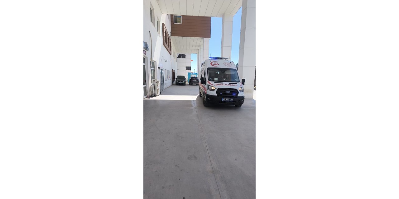 Otomobil ile motosiklet çarpıştı: 1 yaralı