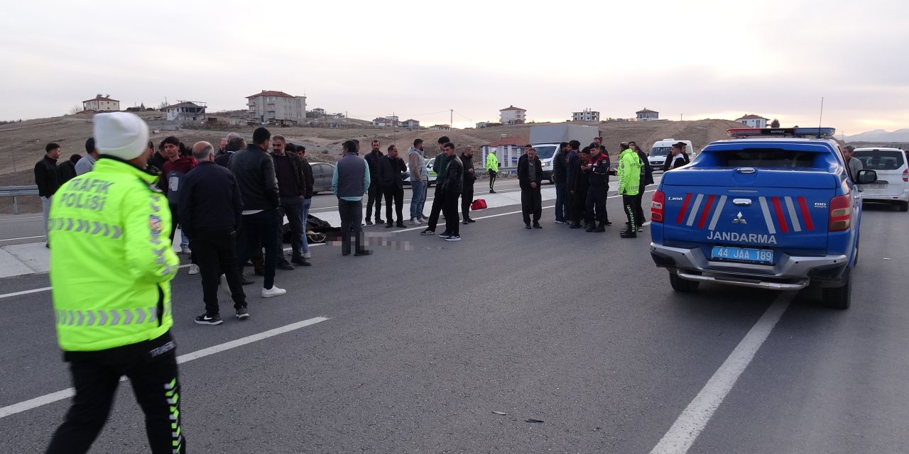 Otomobilin çarptığı 16 yaşındaki çocuk hayatını kaybetti