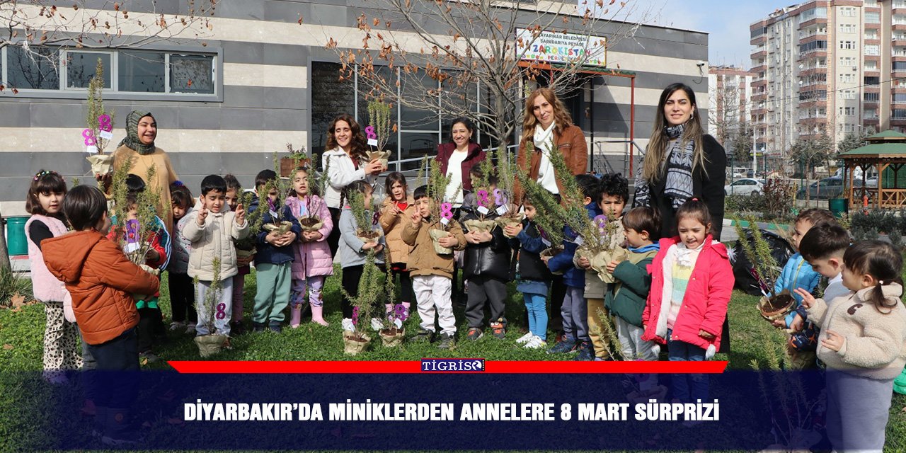 Diyarbakır’da miniklerden Annelere 8 Mart sürprizi